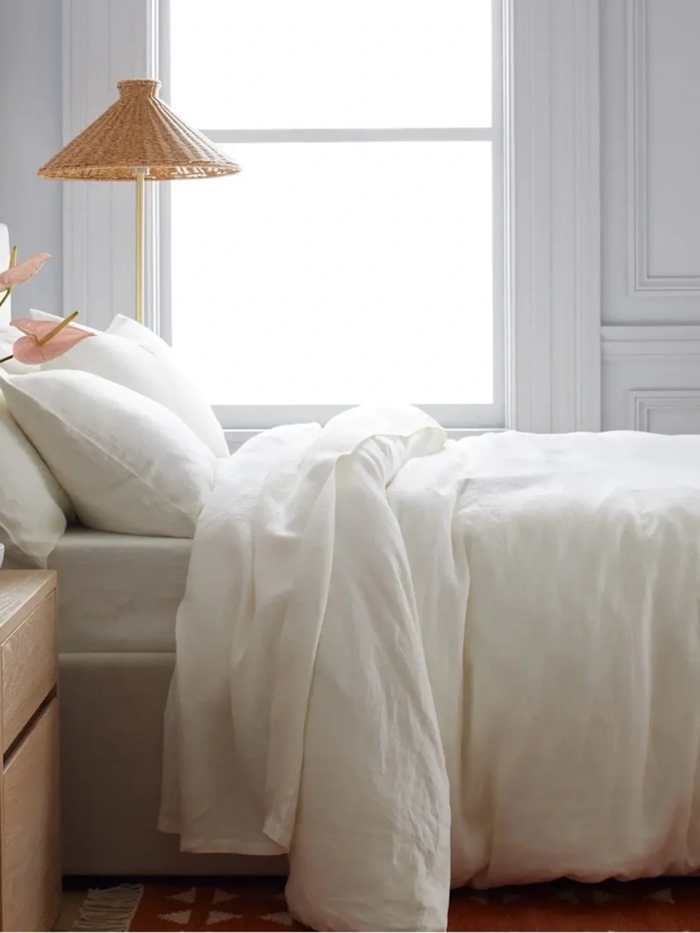 NWT Quince European Linen Duvet Cover Set, King/Cal King (Ivory)
